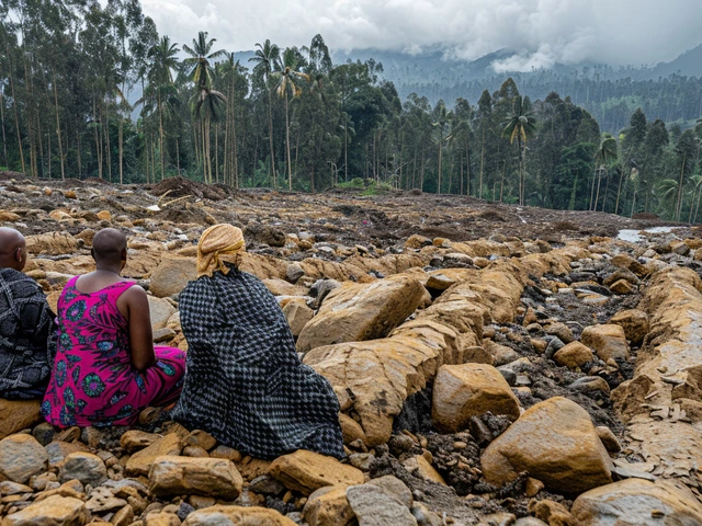 पापुआ न्यू गिनी भूस्खलन: 2000 से अधिक लोग जिंदा दफन होने का अंदेशा